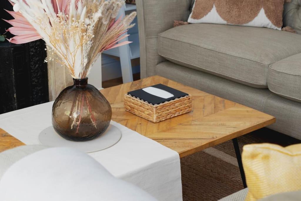 Spacious Apartment - 5 Minutes Walk To Bath Abbey Exterior photo